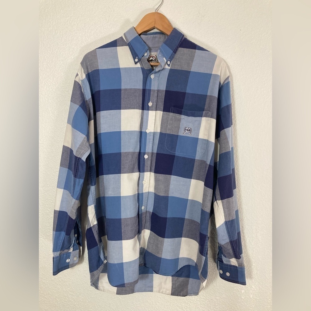 Cinch 100% cotton blue and white plaid long sleeve button down shirt Medium